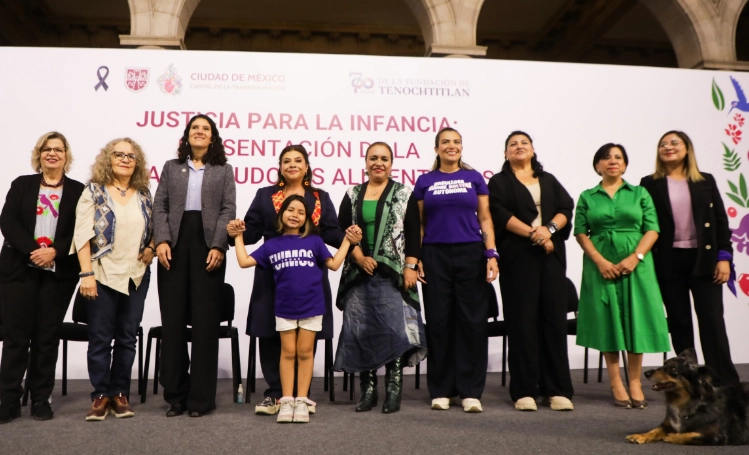 Por otra parte, Brugada señaló que, en las cuatro colonias Pensil, se va a implementar el programa Comunidad Iluminada. Foto 