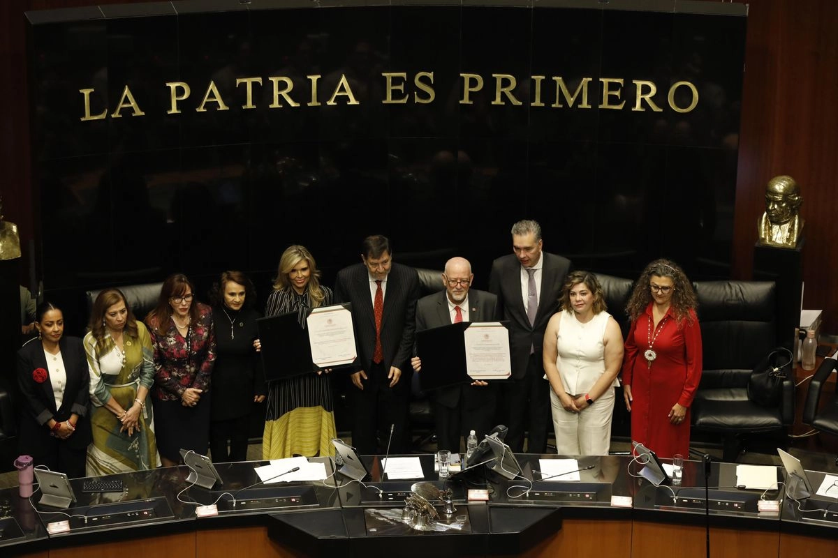 La Comisión Permanente del Congreso ratificó el nombramiento presidencial de Claudia Pavlovich como embajadora de México en Panamá, y de Francisco Javier Díaz de León en Turquía. Foto 