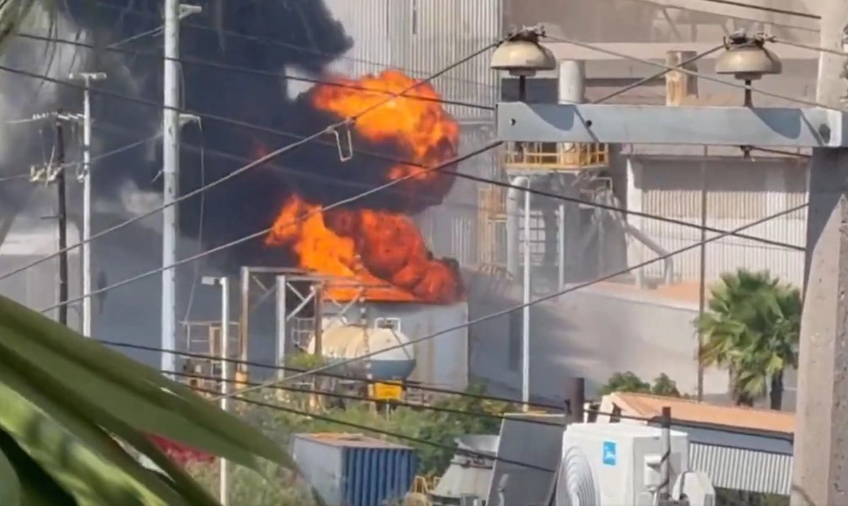 El pasado sábado explotó el tanque cilíndrico de la empresa Zinc Nacional, ubicada en San Nicolás de los Garza, Nuevo León, por lo que Profepa procedió a la clausura del área de la empresa. Foto
