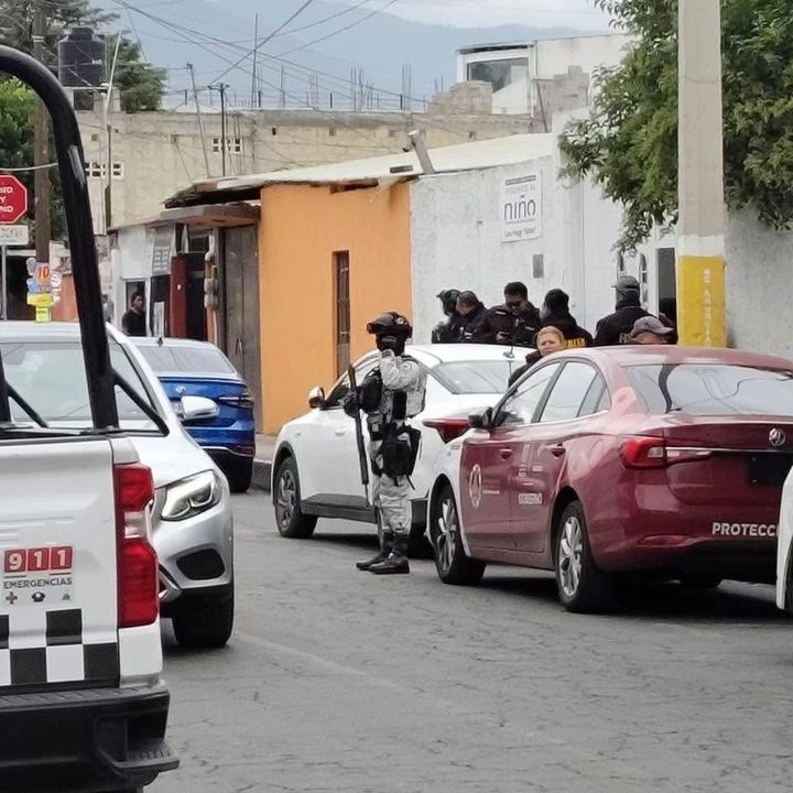 La clausura de la Casa Hogar Bethel se realizó bajo un fuerte operativo de seguridad para trasladar a los menores a otro espacio. Foto 