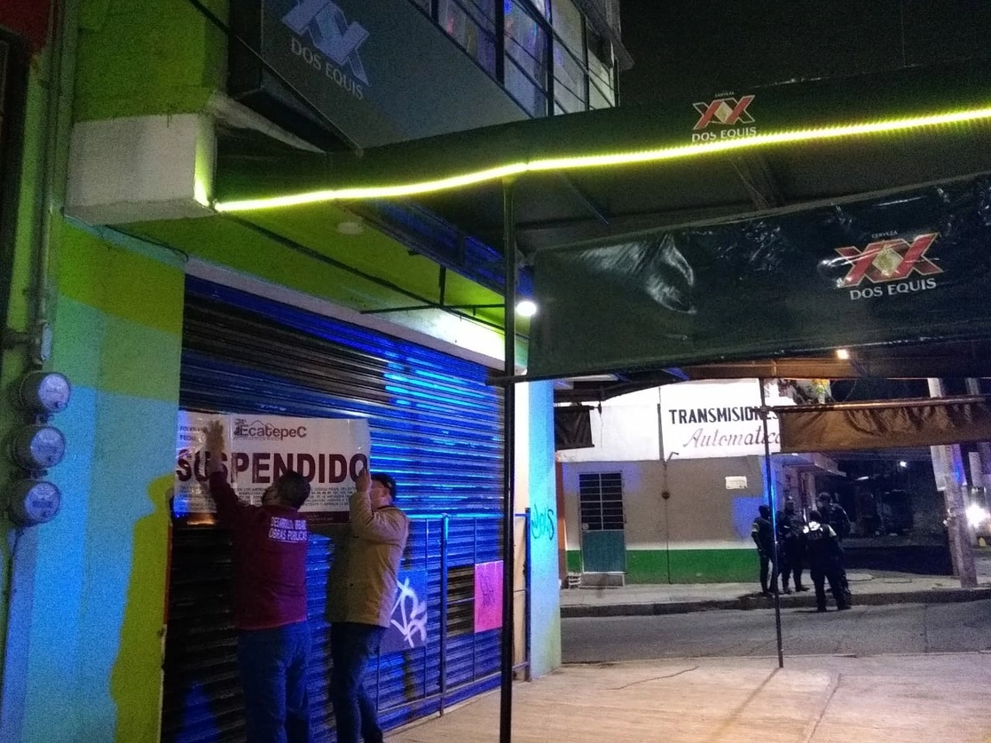 Dos gimnasios de Ecatepec fueron clausurados por no seguir las medidas tomadas durante el semáforo rojo. Foto La Jornada