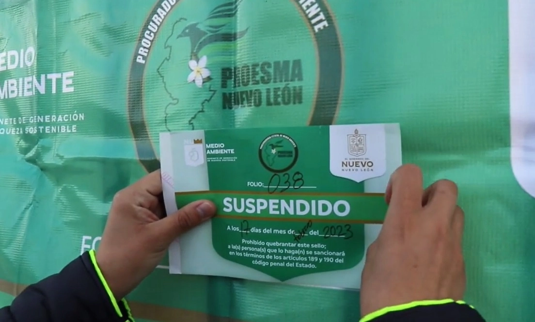 Las empresas se ubican en los municipios metropolitanos de Monterrey y Apodaca, informó la dependencia estatal a través de un comunicado. Imagen captura de pantalla de video de Facebook @MedioAmbienteNL