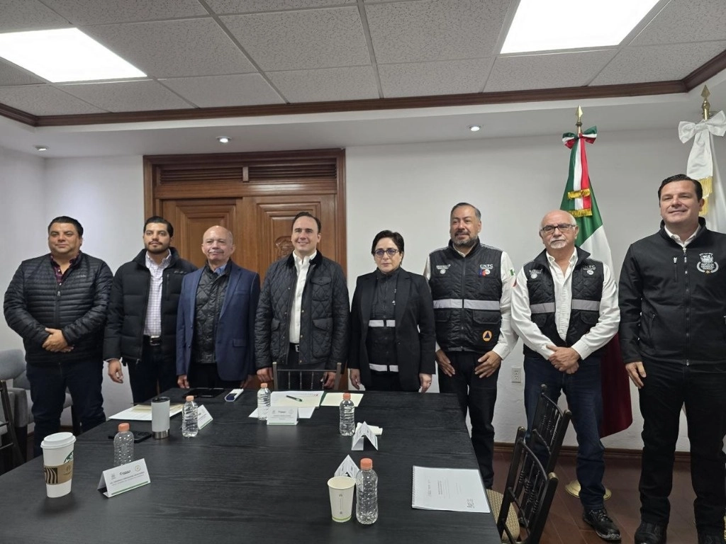 Reunión del gobernador de Coahuila, Manolo Jiménez Salinas, con la Coordinación Nacional de Protección Civil. Foto @GobDeCoahuila 