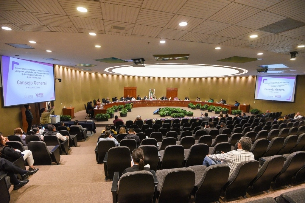 Sesión de trabajo en el Instituto Electoral del Estado de México. Foto Cuartoscuro / Archivo 