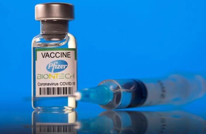 Dosis de la vacuna contra covid-19 de Pfizer en imagen de archivo. Foto Reuters