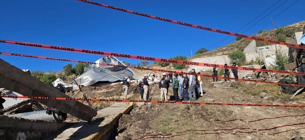 Proteccion Civil estatal informó que se identificaron un total de 8 viviendas afectadas, y se confirmó que hubo 9 lesionados. Foto La Jornada 