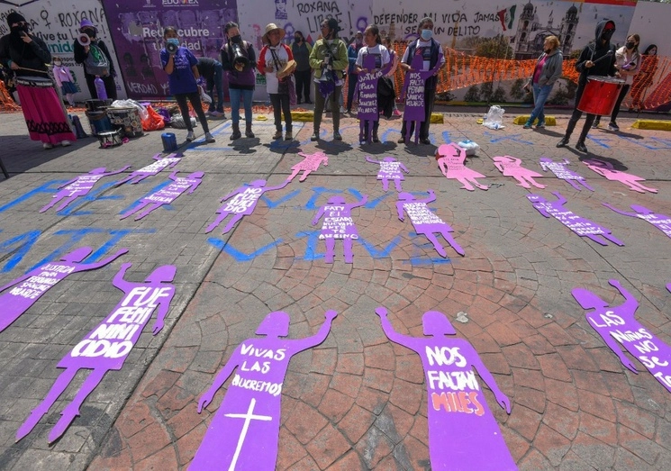Madres de víctimas de feminicidio y de mujeres desaparecidas en Chiapas protestaron por la lentitud de las investigaciones. Foto Cuartoscuro/Archivo