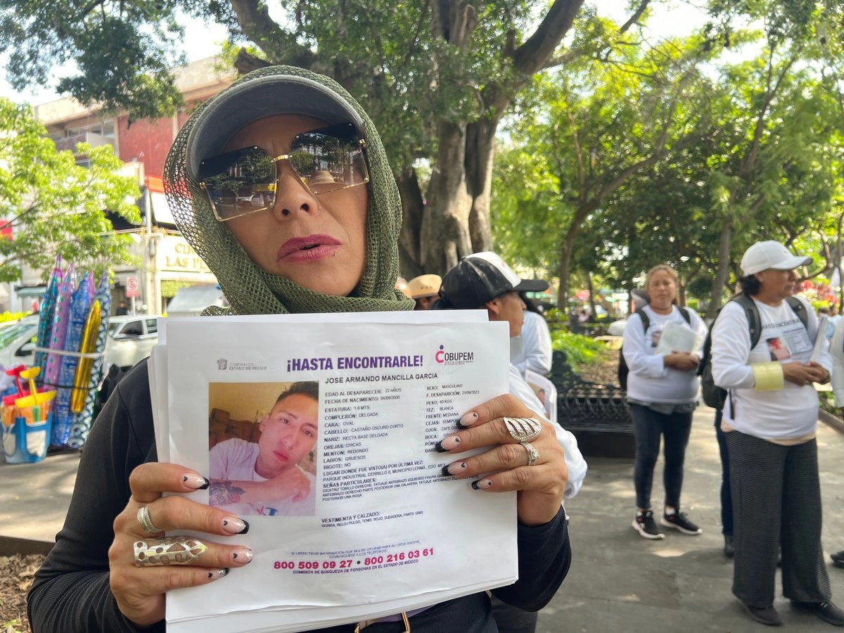 Integrantes del colectivo mexiquense de búsqueda, Flores en el Corazón, se dividieron en dos brigadas para visitar los mercados públicos de Cuernavaca, sitio donde acudía a trabajar José Armando Mancilla García, desaparecido en Morelos en junio de 2023. Foto 
