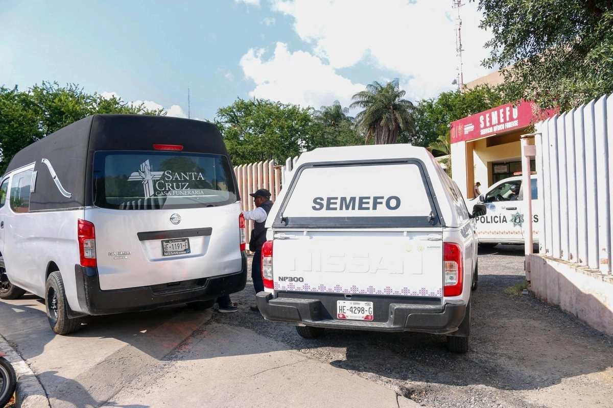 El colectivo Luz de Esperanza Desaparecidos calificó como una grave violación a los derechos humanos el manejo irregular de cuerpos no identificados bajo custodia del Instituto Jalisciense de Ciencias Forenses. Foto 