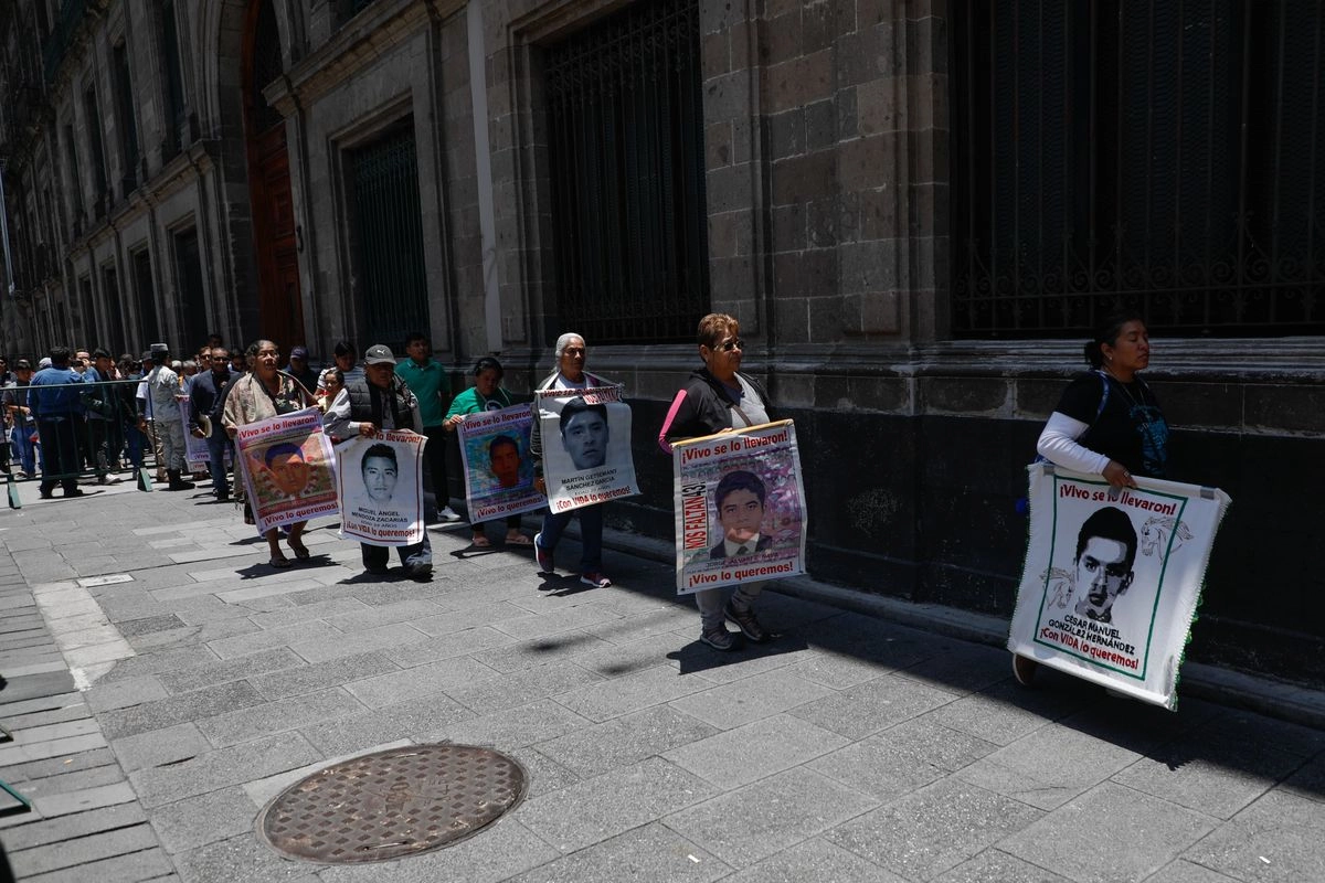 Colectivos de búsqueda de personas solicitaron a la presidenta Claudia Sheinbaum que el nombramiento de la titular de la CNB se de por consulta pública. Foto 