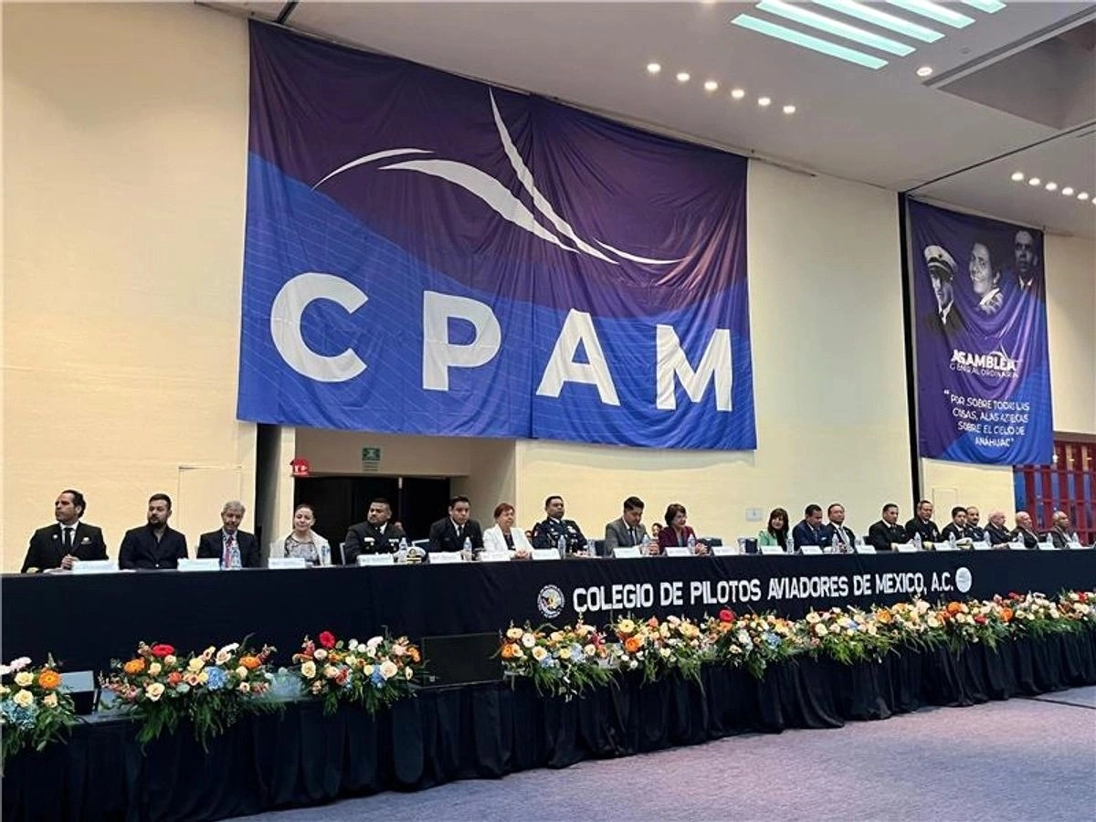 En las últimas horas, el DOT revocó autorizaciones para una decena de rutas operadas por aerolíneas 
mexicanas desde el Aeropuerto Internacional Felipe Ángeles.