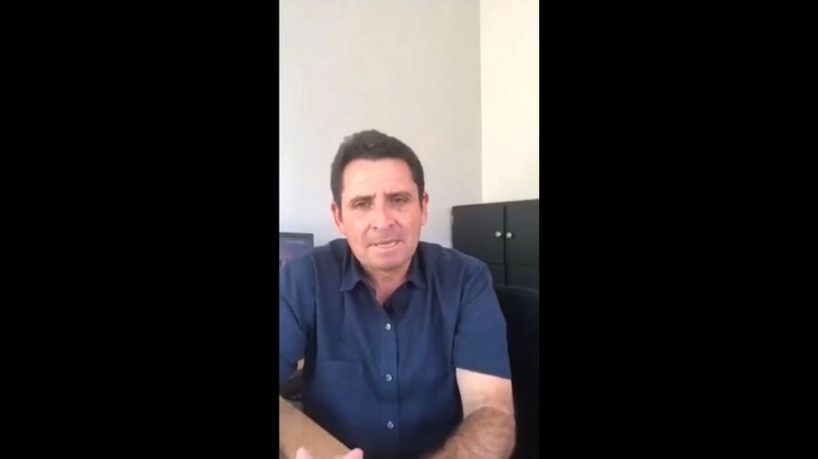 El edil, Leoncio Morán difundió un video para informar sus razones