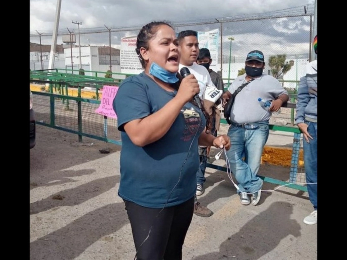 Kenia Inés Hernández Montalván durante una protesta. Foto tomada del Facebook de @cdhzl.ZeferinoLadrillero / Archivo

