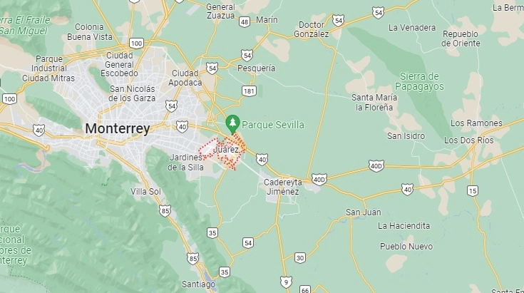 De acuerdo con testigos, a la empacadora llegaron unos ocho hombres armados y comenzaron a disparar contra las personas que estaban en la bodega. Imagen tomada de Google Maps