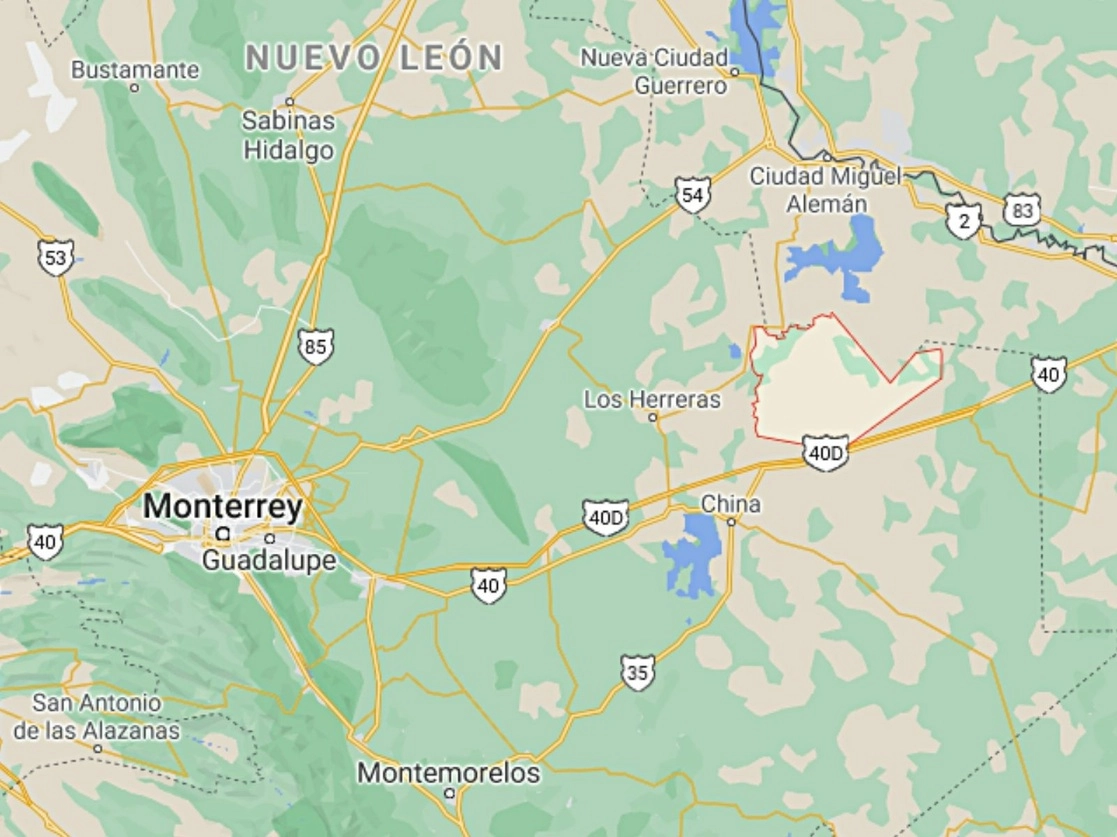 Hombres armados a bordo de vehículos con blindaje artesanal atacaron a Francisco Leónides Cruz y a otros policías que se encontraban con él, quienes repelieron la agresión. Imagen tomada de Google Maps