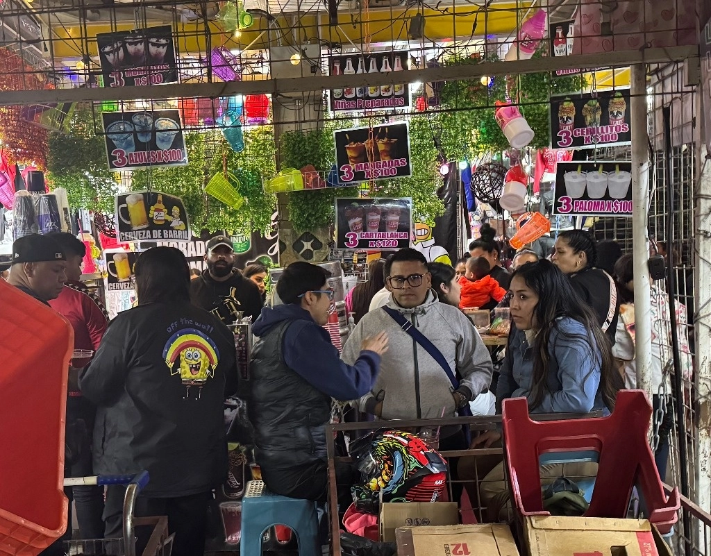 Aspectos de chelerías ubicadas en Tepito, el 4 de octubre de 2024. Foto Víctor Camacho 