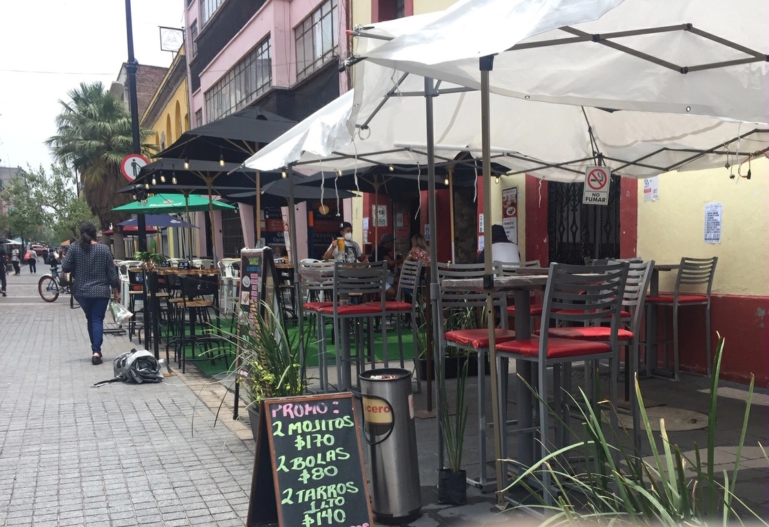 Los restaurantes han sido uno de los sectores más afectados. Foto Guillermo Sologuren/ Archivo