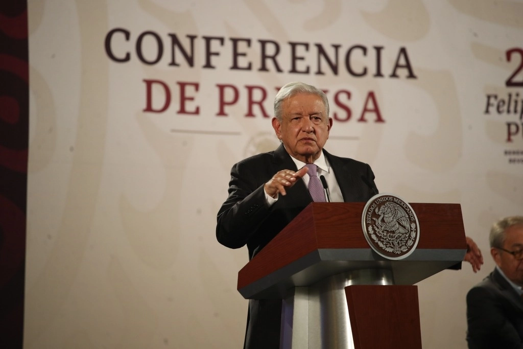 El mandatario del país, Andrés Manuel López Obrador, durante la conferencia matutina del 4 de junio de 2024. Foto Yazmín Ortega Cortés