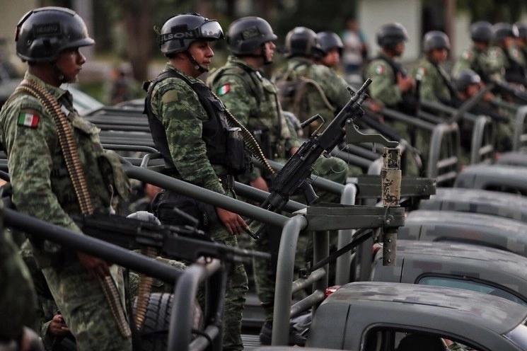 Elementos del Ejército mexicano. Foto Marco Peláez / archivo