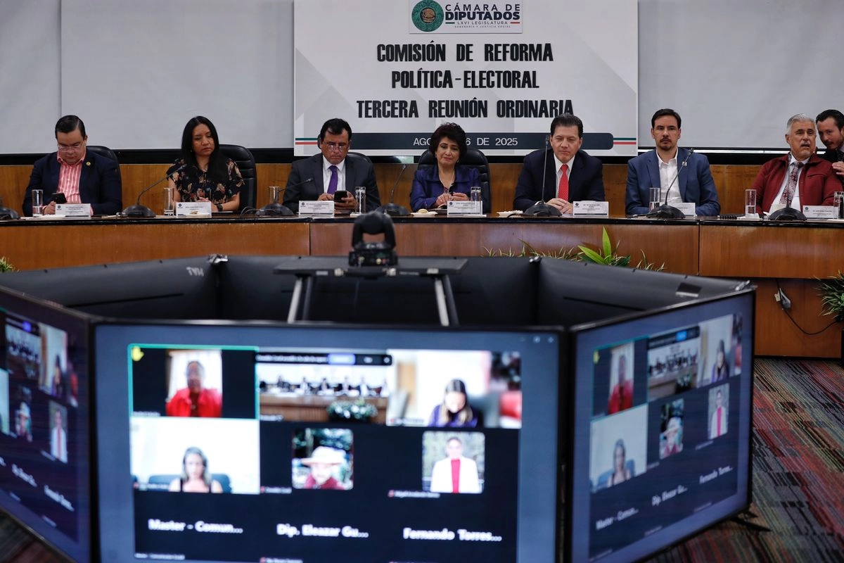 Reunión de la Comisión de Reforma Política-Electoral de la Cámara de Diputados, el 6 de Agosto de 2025. Foto 