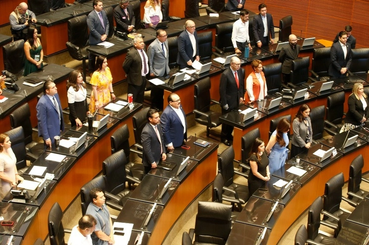 Sesión plenaria de la Comisión permanente en el Congreso de la Unión. Foto José Antonio López / Archivo