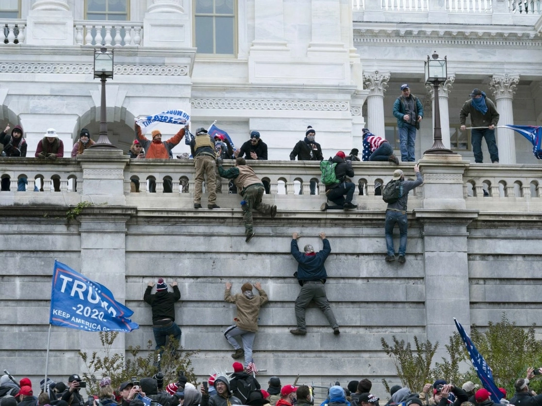 El Congreso de EU establecerá una comisión independiente similar a la de los atentados del 11 de septiembre de 2001 para que examine la insurrección en el Capitolio federal. Foto Ap / Archivo