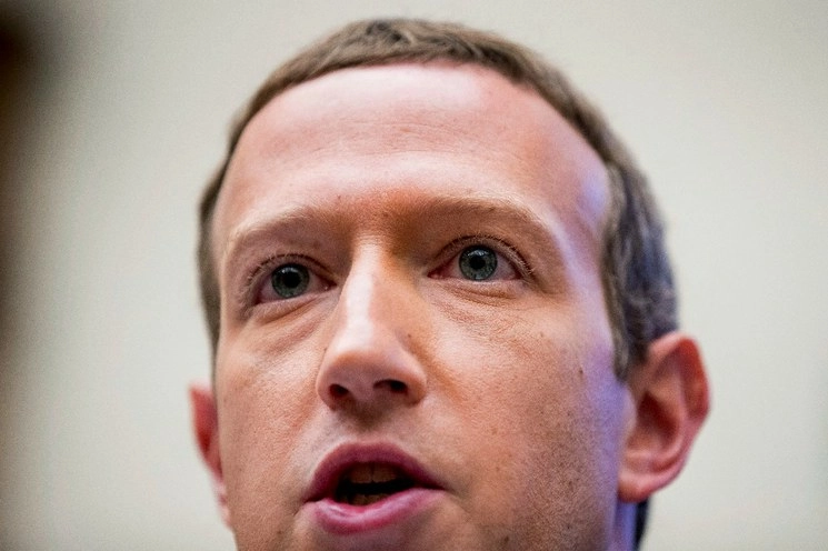 Mark Zuckerberg, participó en la Conferencia de Seguridad de Munich en Alemania, en la que señaló que Facebook había mejorado su trabajo contrarrestando la interferencia electoral en línea. Foto Ap