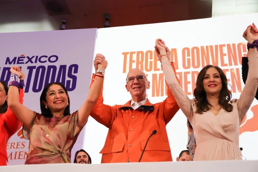 El dirigente nacional de MC, Dante Delgado, reveló en una reunión con integrantes de ese partido en Xalapa, Veracruz, que padeció cáncer de estómago. Foto @DanteDelgado