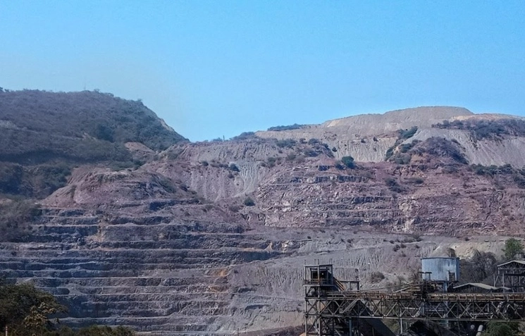 Habitantes de la comunidad nahua de Aquila aseguraron que no permitirán que se reabra la mina Ternium. Foto La Jornada