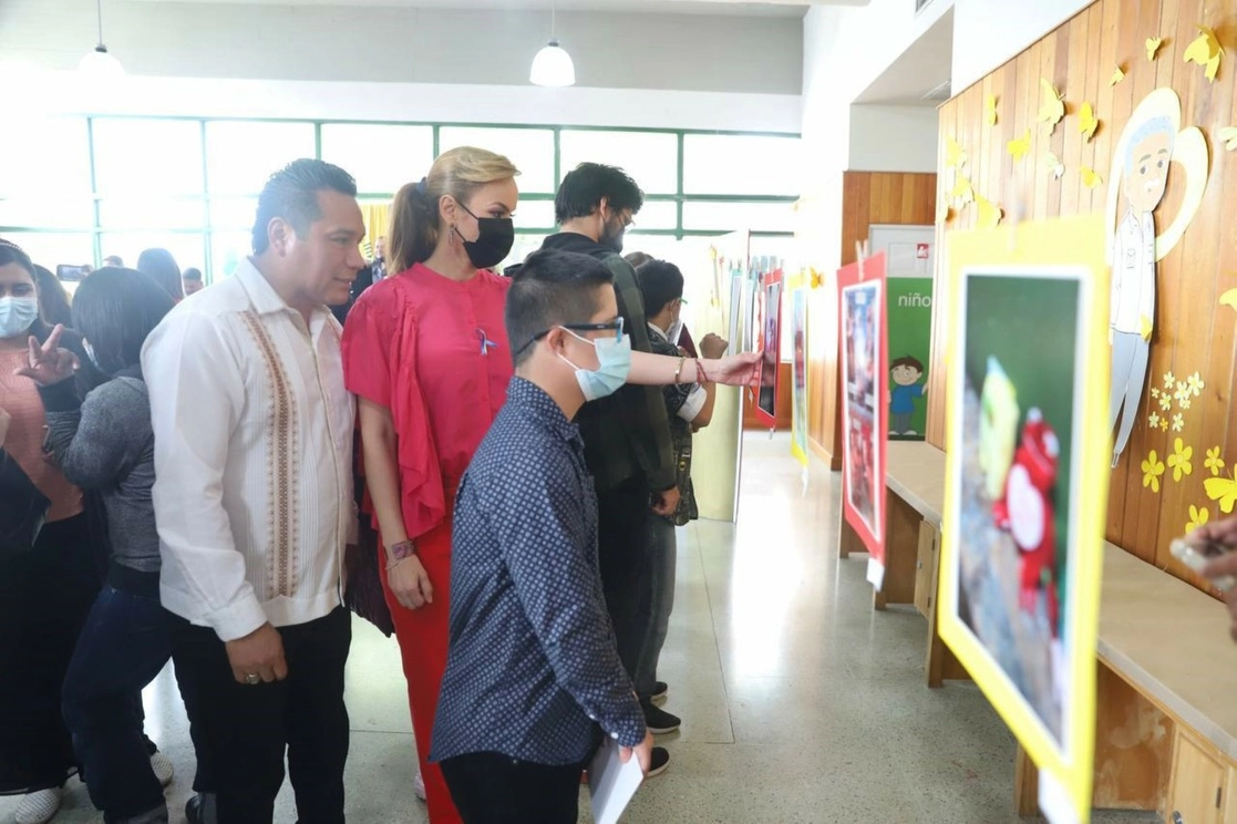 Los niños y jóvenes Down mostraron sus fotografías en la exposición "Otros ojos". Foto La Jornada