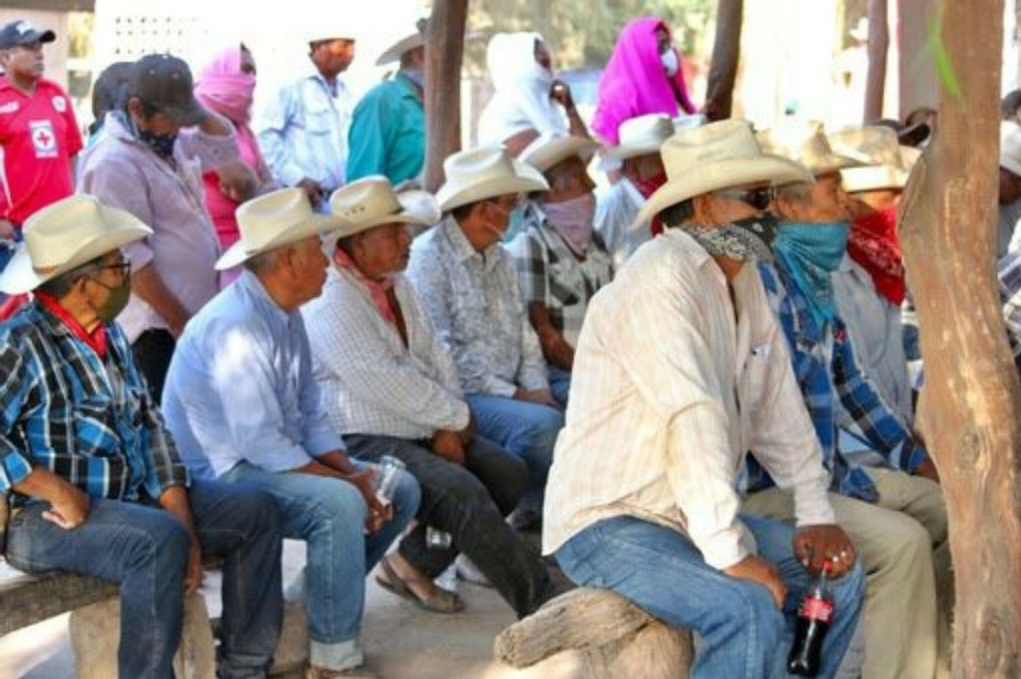 El gobernador electo de Sonora, Alfonso Durazo Montaño, anunció que la Guardia Tradicional de la Nación Yaqui avaló, por unanimidad, la creación del Distrito de Riego 018. Foto ‘La Jornada’