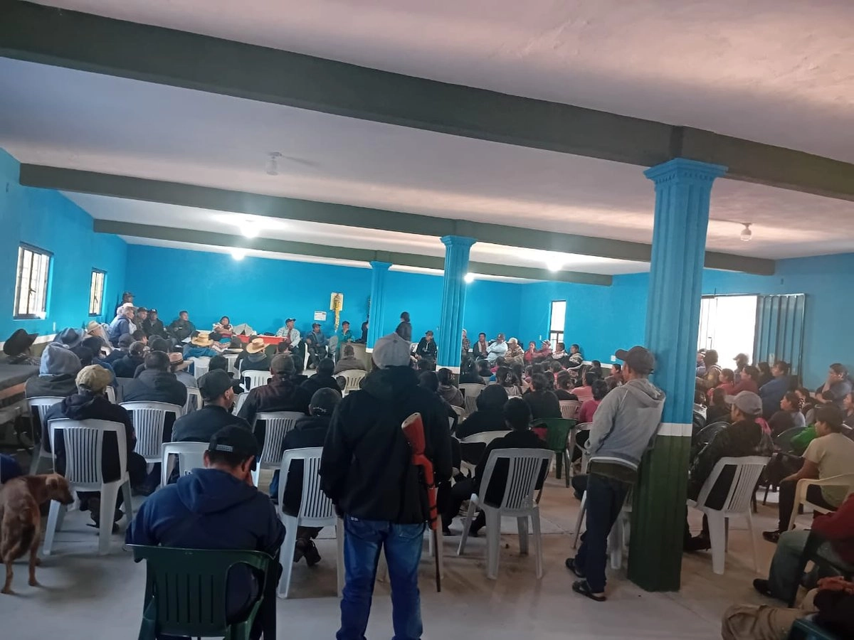 Grupos comunitarios del CIPOG-EZ en asamblea. Foto