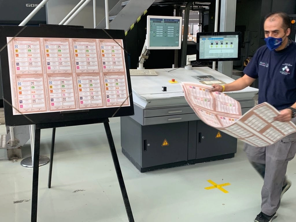 Inicio de la impresión de las boletas que se usarán en las próximas elecciones en la capital, en los Talleres Gráficos de México, en la alcaldía Cuauhtémoc, el 14 de mayo de 2021. Foto José Antonio López
