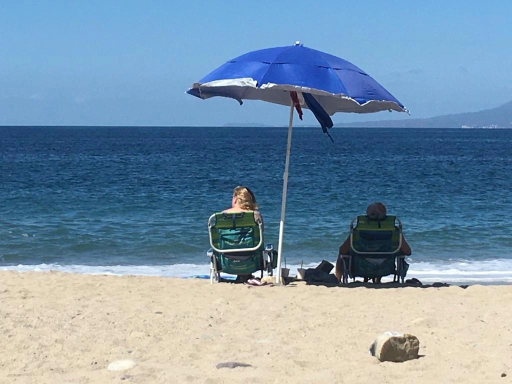 El propósito del operativo es garantizar la seguridad de los turistas que visitan la entidad, principalmente destinos como Puerto Vallarta, donde prevén lleno total. Foto Javier Santos