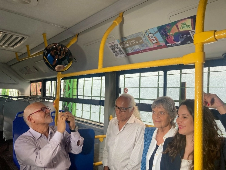 Sergio Benito Osorio de RTP, Cristian Calónico de Procinecdmx, María Novaro de IMCINE y la secretaria de Cultura capitalina, Claudia Curiel, en la presentación de Cine a Bordo, el 6 de julio de 2023. Foto Ángel Bolaños