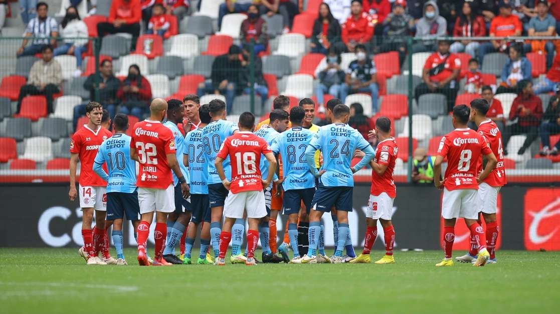 Toluca cayó 4-1 ante los tuzos de Pachuca este domingo. Foto @TolucaFC
