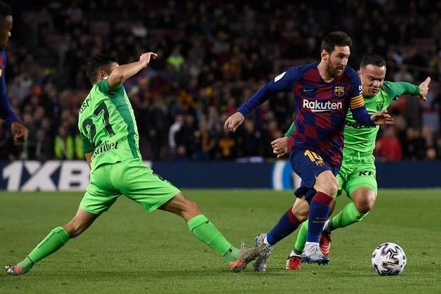El Barcelona goleó en el Camp Nou al Leganés por 5-0, en octavos de final de la Copa del Rey, con un doblete de Leo Messi. Foto Afp