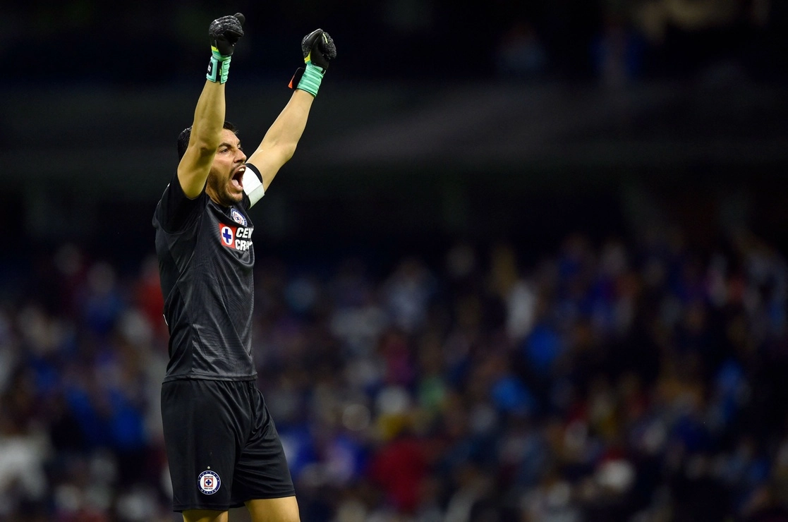 El Cruz Azul sentenció a domicilio a los choriceros. Foto Afp