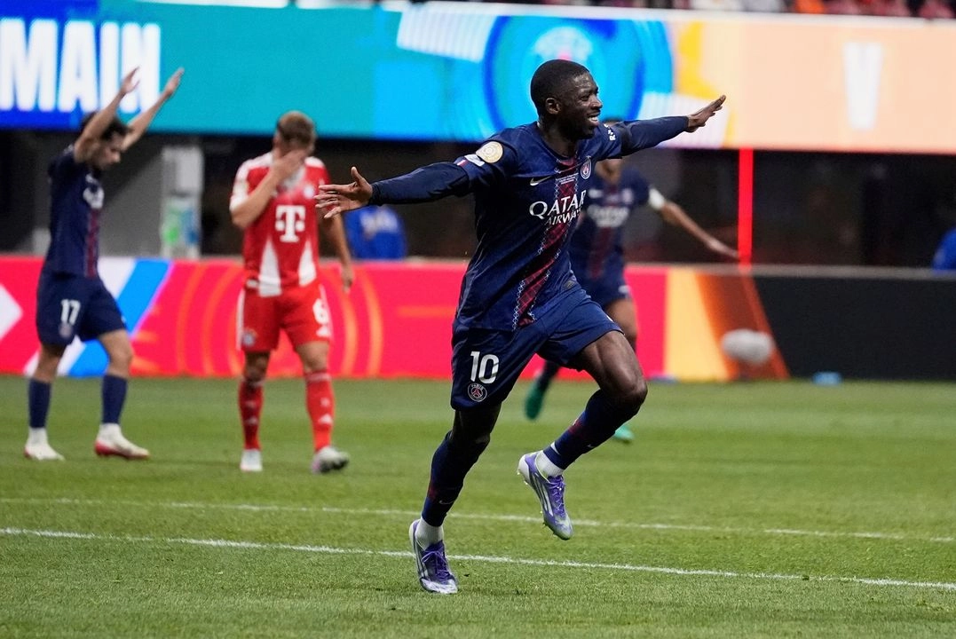 Ousmane Dembélé del PSG celebra tras anotar el segundo gol de su equipo ante el Bayern Múnich, en duelo de cuartos de final del Mundial de Clubes en Atlanta, el 5 de julio de 2025. Foto 