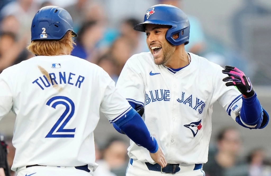El dominicano Vladimir Guerrero Jr. añadió un cuadrangular solitario, su undécimo, y Toronto hiló un par de triunfos tras sufrir siete descalabros consecutivos. Foto Ap.