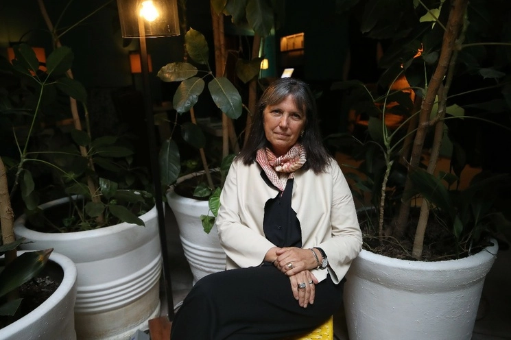 Las mujeres fuimos educadas en un mundo que se arma a partir de lo masculino. Hay que empezar a hacerlo más justo, más equitativo, destacó Piñeiro en charla con ‘La Jornada’. Foto Yazmín Ortega Cortés 