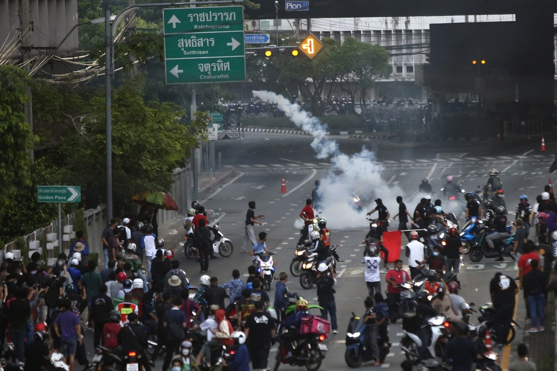 La protesta fue encabezada por Juventud Libre, un grupo estudiantil que atrajo a centenares de miles de personas a sus marchas el año pasado. Foto Ap