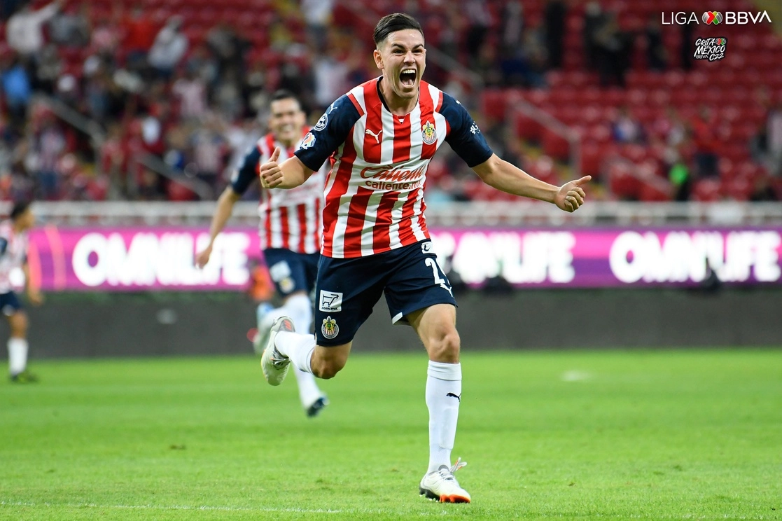 Chivas goleó 3-0 a Mazatlán. Foto tomada de la cuenta de Twitter @LigaBBVAMX
