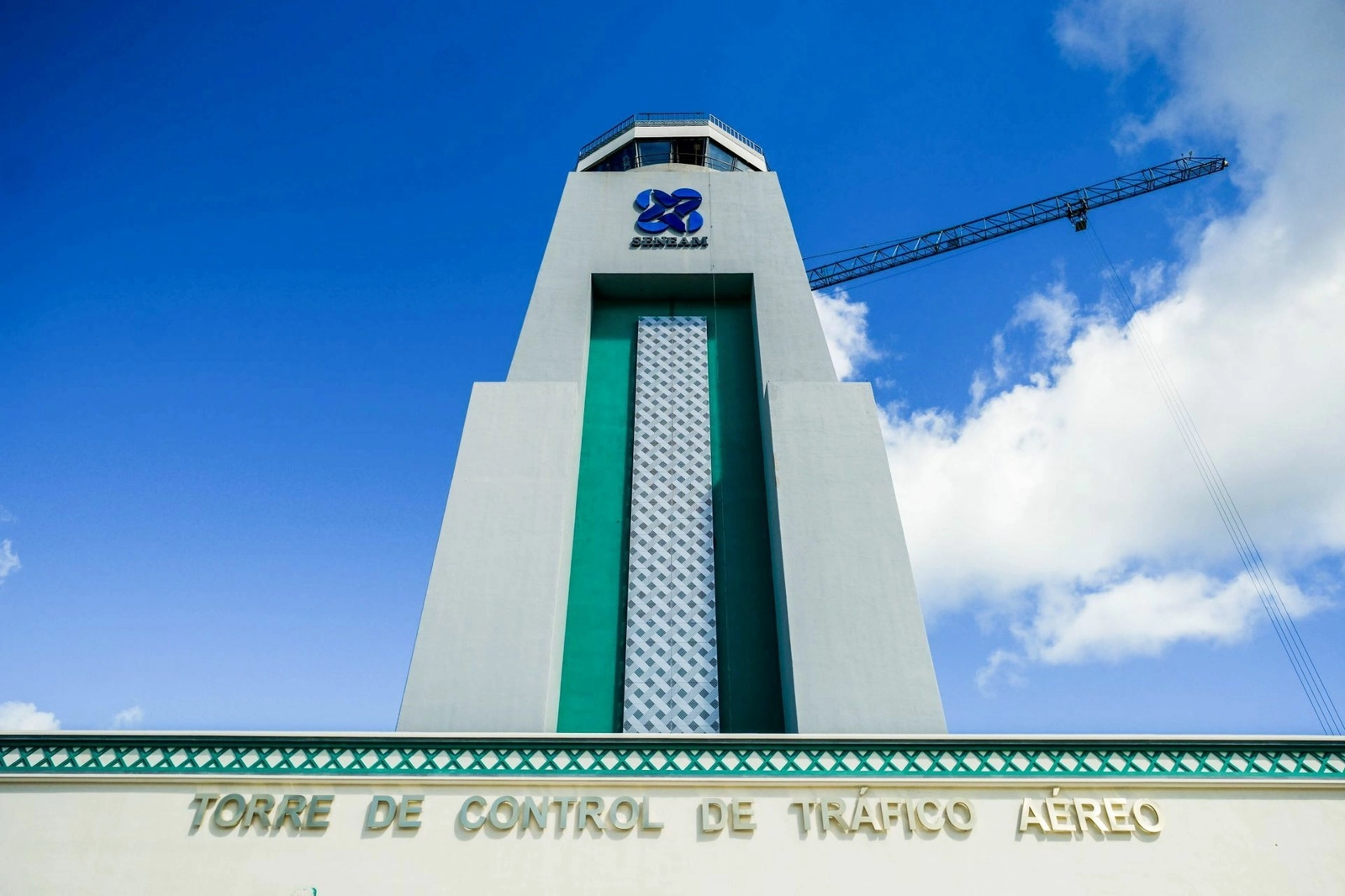 El aeropuerto se erige sobre un predio de mil 200 hectáreas de terreno en el municipio de Felipe Carrillo Puerto, y tendrá la capacidad para atender a 5.5 millones de pasajeros anuales. Foto Cuartoscuro 