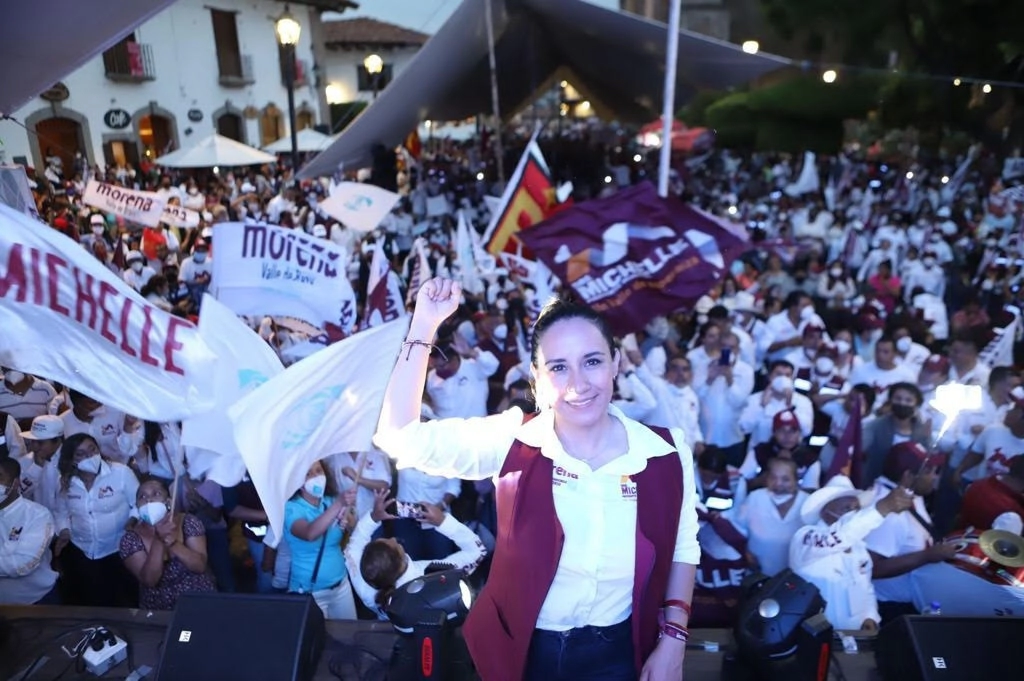Michelle Núñez Ponce, en su cierre de campaña ante más de 5 mil simpatizantes. Foto La Jornada