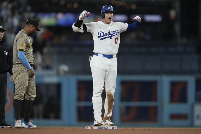 With another Ohtani record, Dodgers win the NL West Division