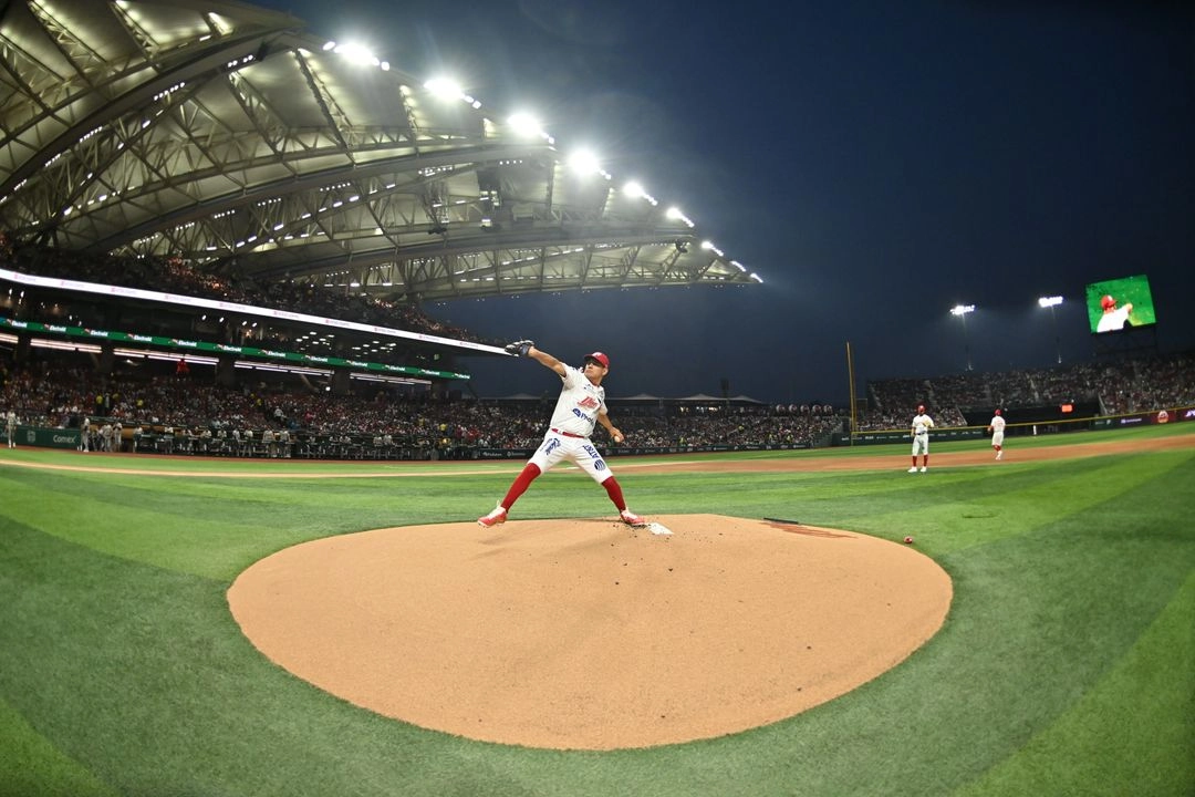 ArturoLópez dejó su carrera como profesional a los 42 años en un juego donde los Diablos Rojos aplastaron 16-1 -con rally de diez carreras en la octava entrada- a Leones de Yucatán en el estadio Alfredo Harp Helú. Foto