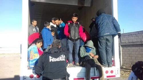 Rescate de indocumentados en Puebla. Foto 'La Jornada de Oriente' / archivo