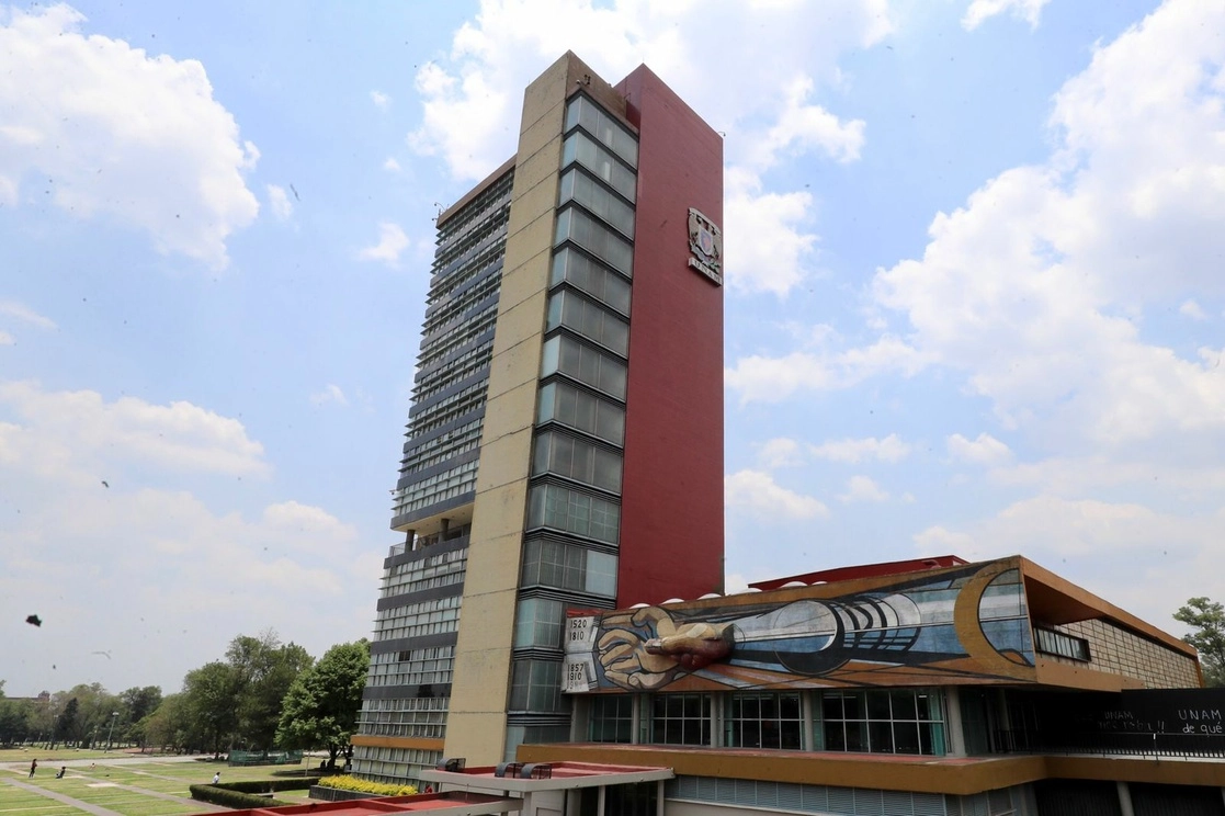 Edificio de Rectoría en Ciudad Universitaria. Foto Roberto García Ortiz