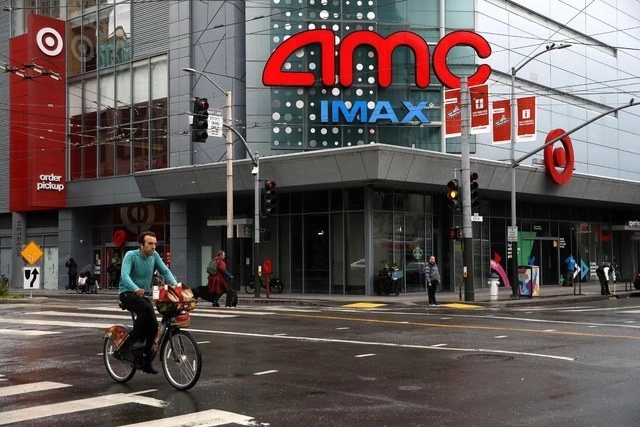 Estados Unidos vivió su primer fin de semana de regreso real a las salas de cine con la reapertura de las poderosas cadenas AMC y Regal. Foto Afp / Archivo